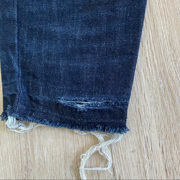 Guess Straight Leg Jeans - Picture 9 of 10
